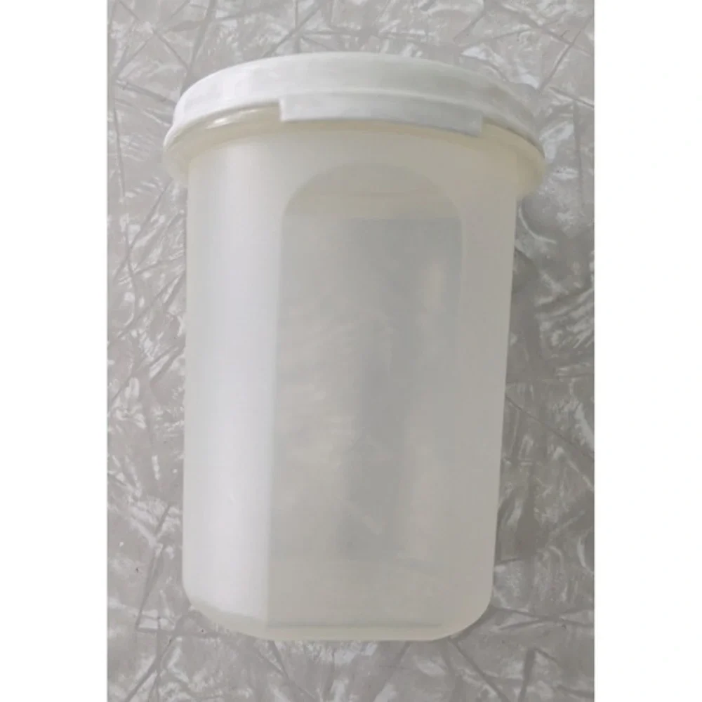 Vintage Tupperware Container Small  15 fl oz Opaque w/ White Lid 1606-3 & 1607-3